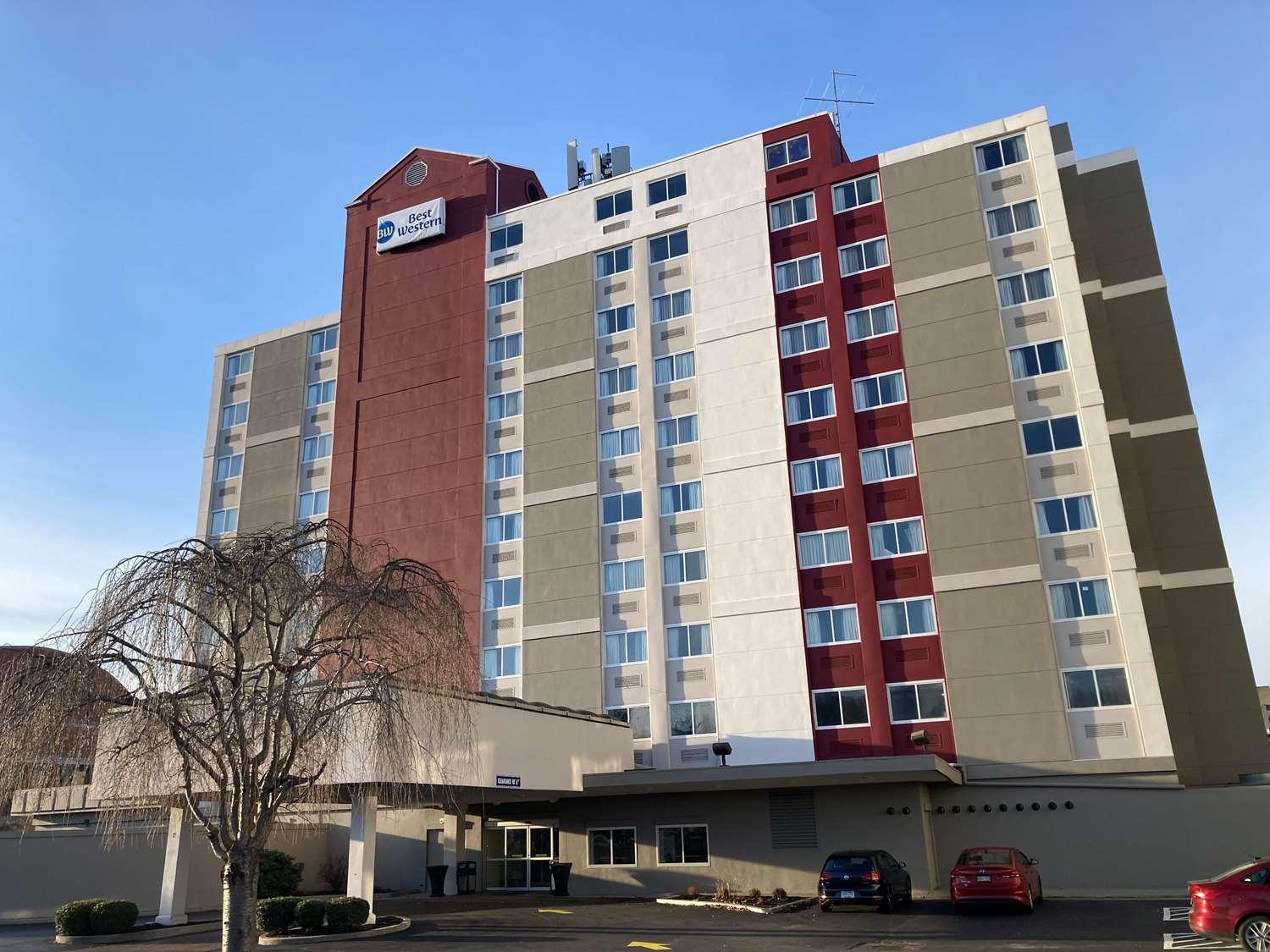 Charleston Tower Hotel Exterior photo